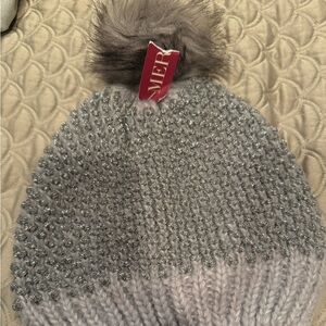 Silver Merona Tobaggon NWT